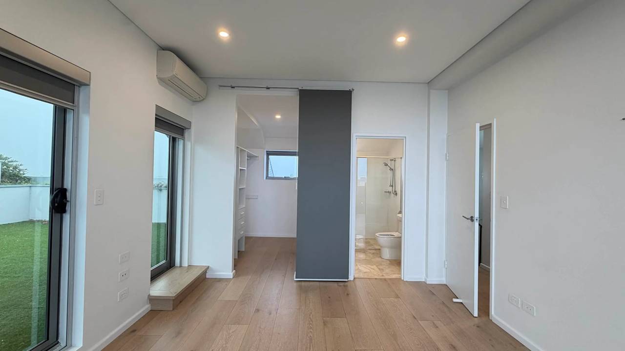 Whole property with 3 rooms for rent