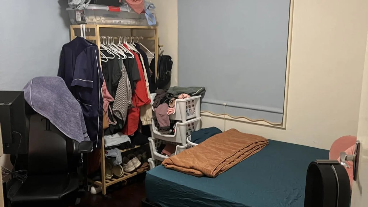 Room in a share house