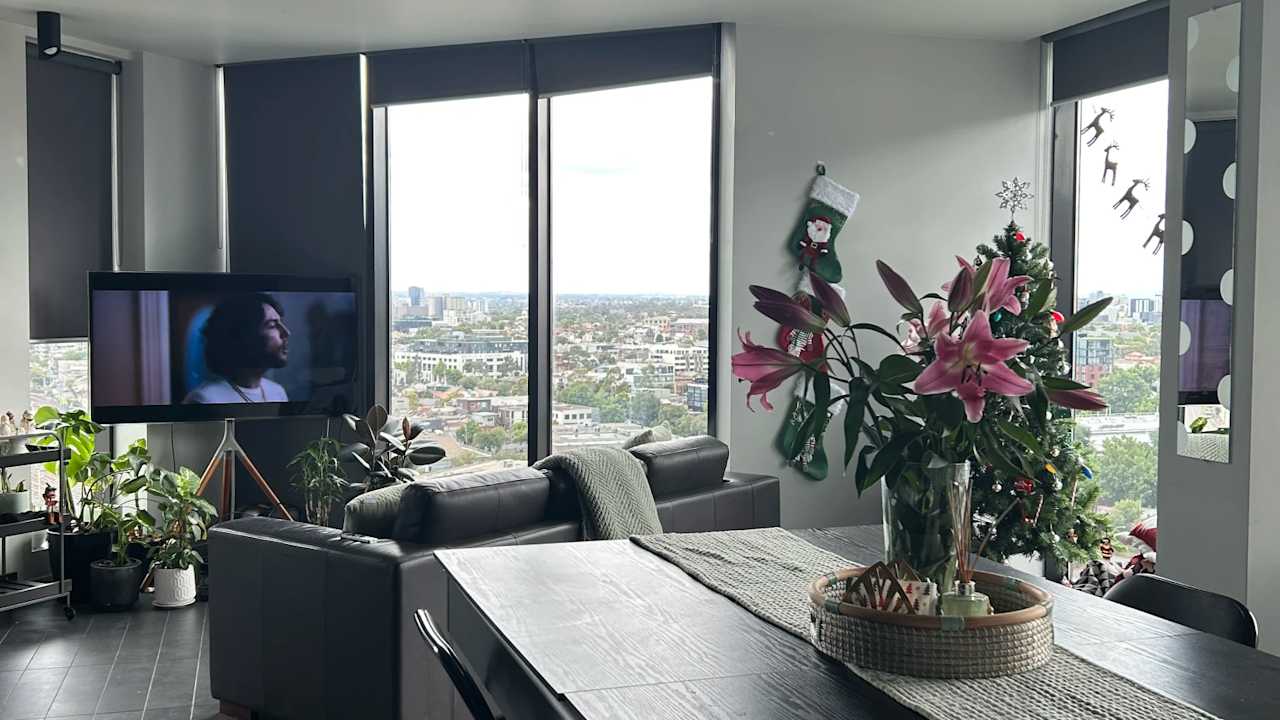 Furnished room with own bathroom