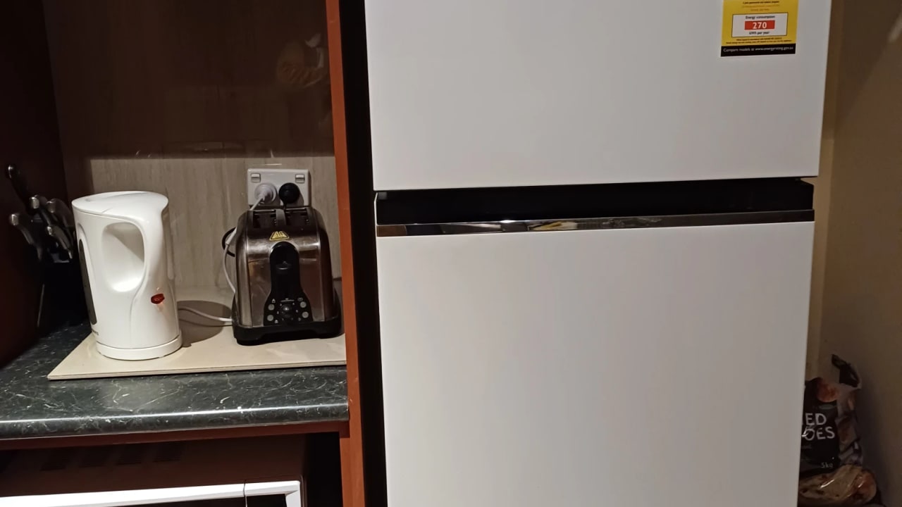 Furnished room with own bathroom