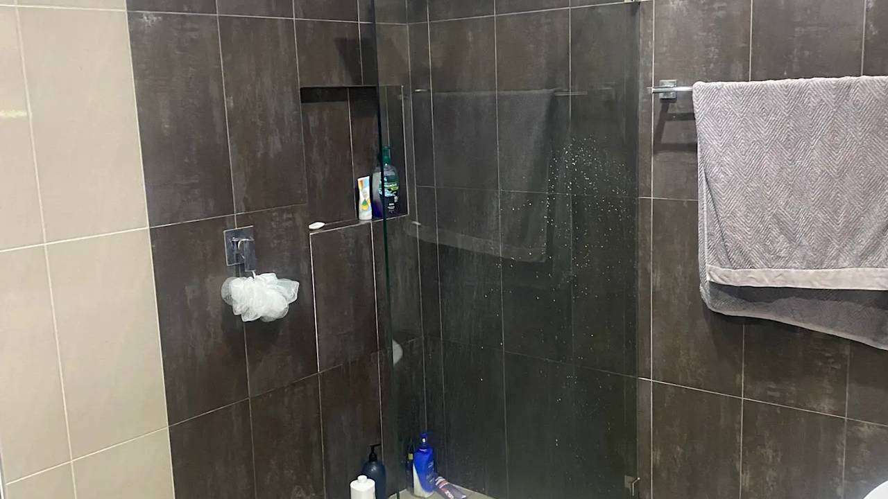 Whole property with 3 rooms for rent