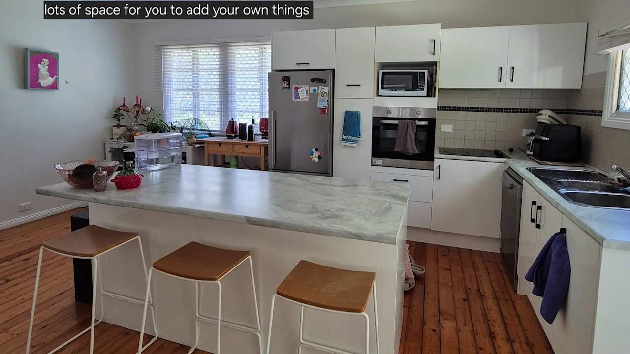 Room in a share house