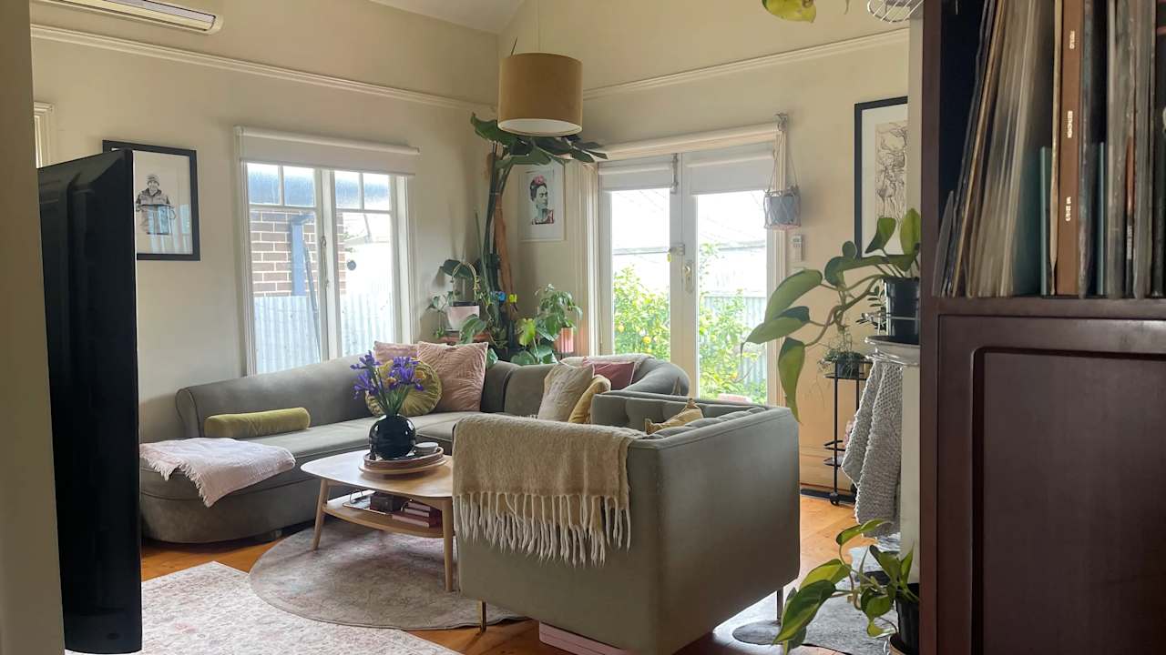 Unfurnished room in a share house