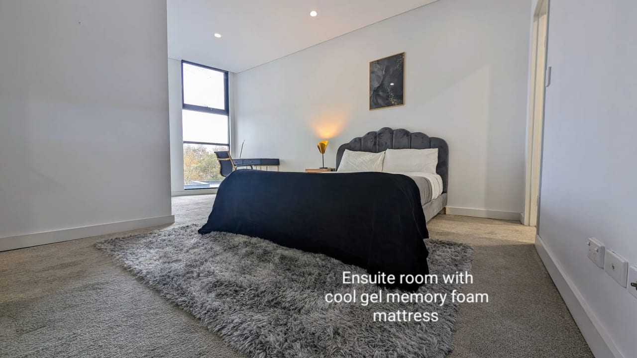 Furnished room in a flatshare