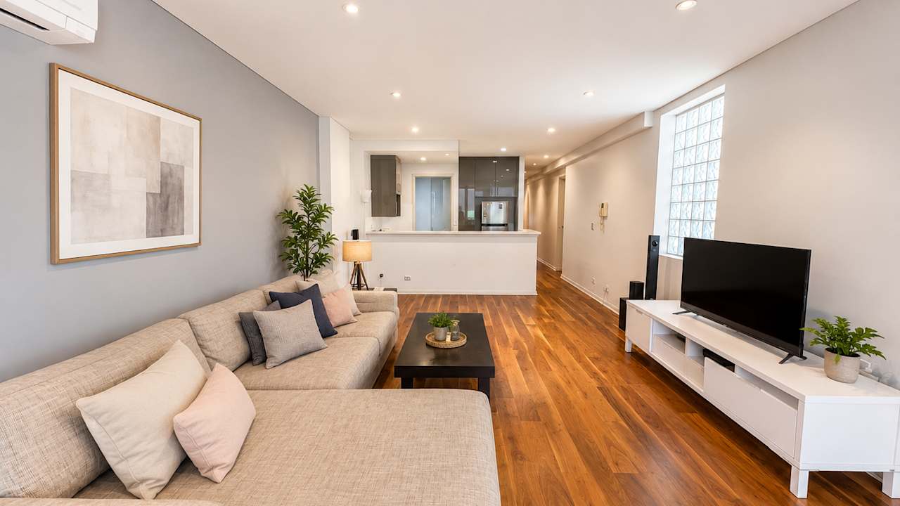 Whole property with 2 rooms for rent