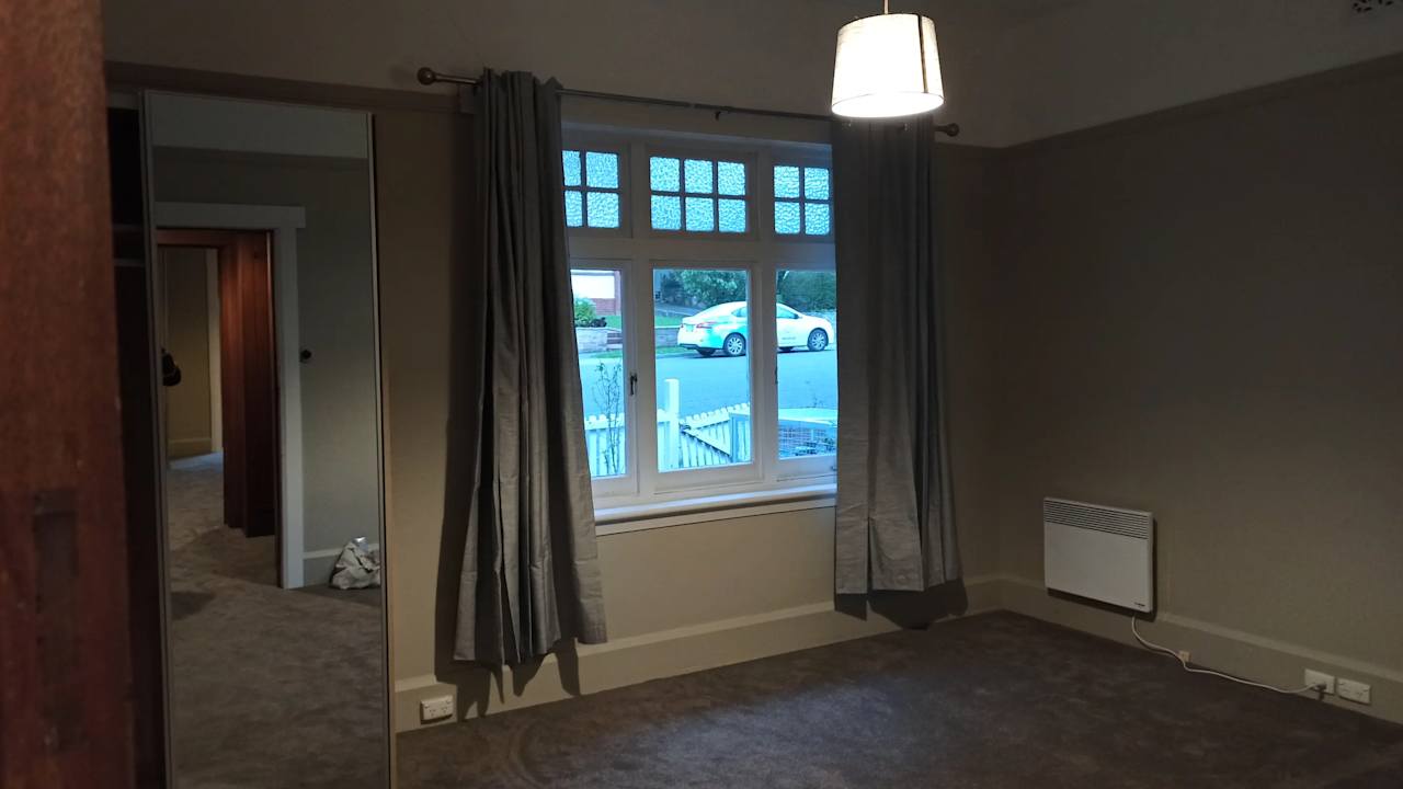 Room in a share house