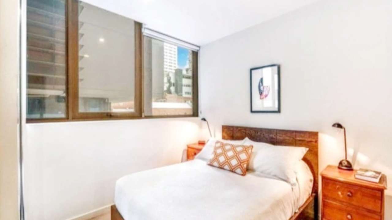 Furnished room with ensuite in a share house