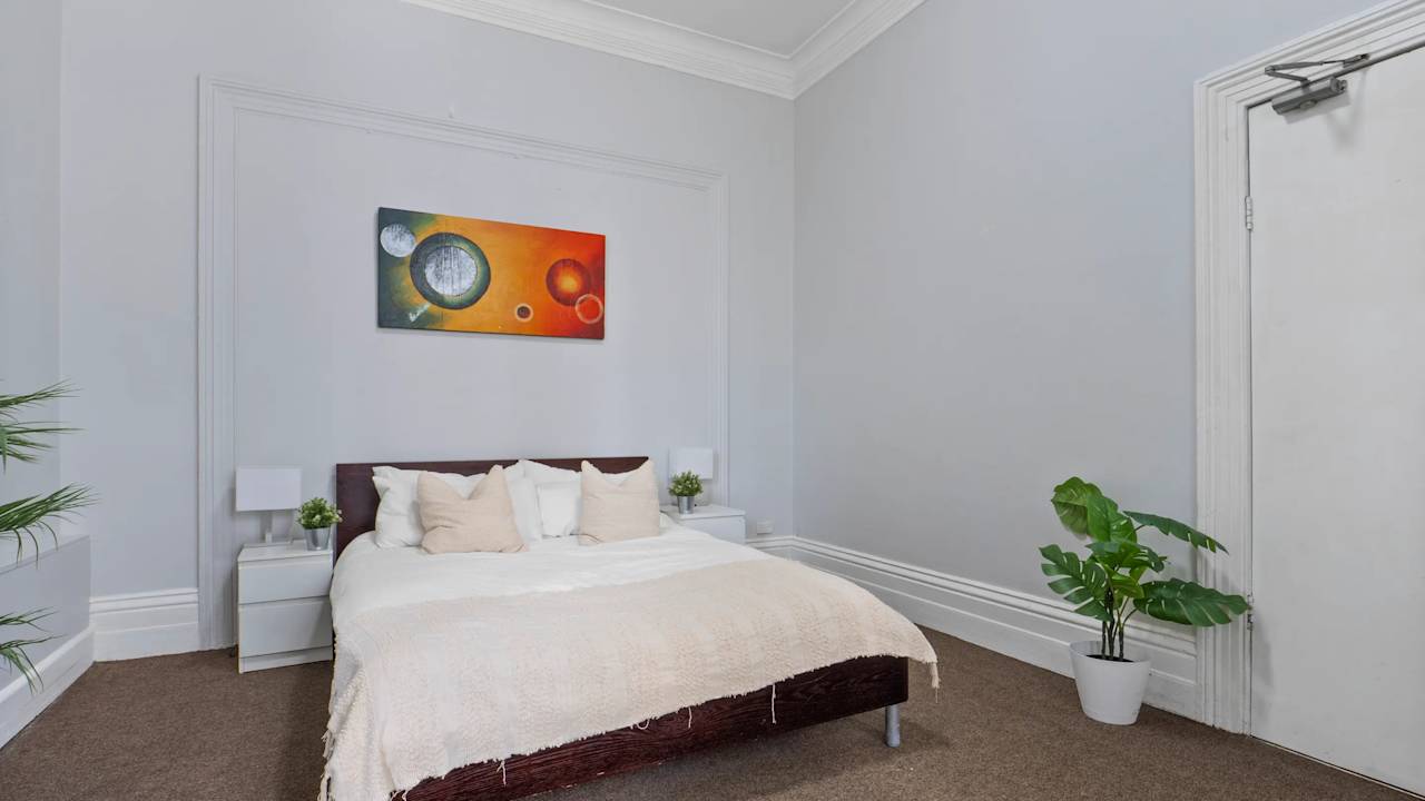 Furnished room in a share house