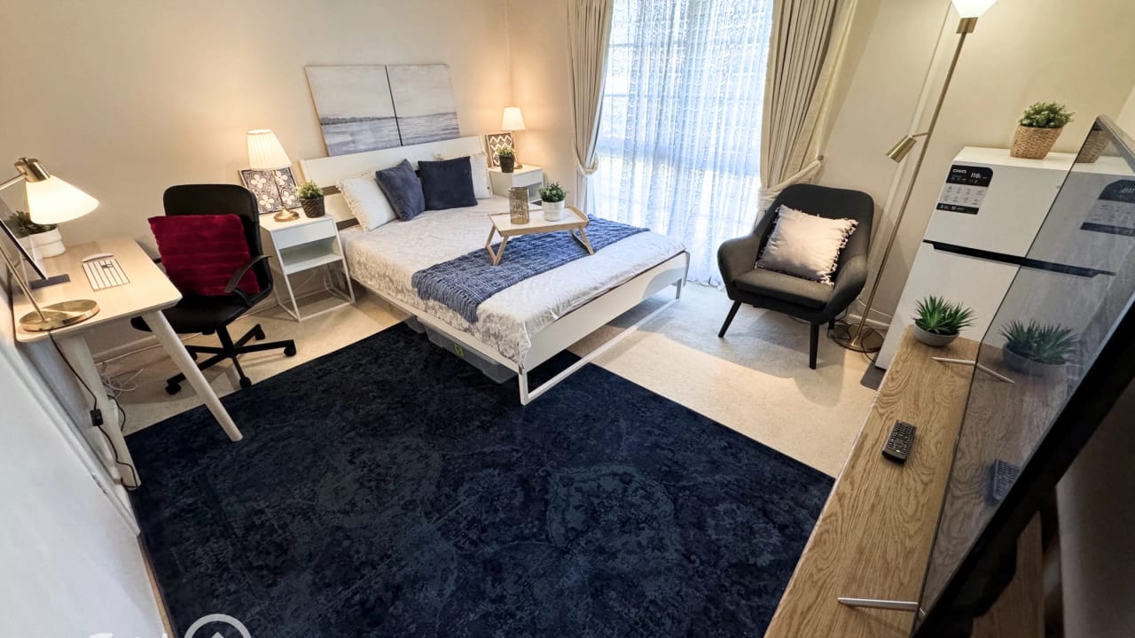 Furnished room in a share house