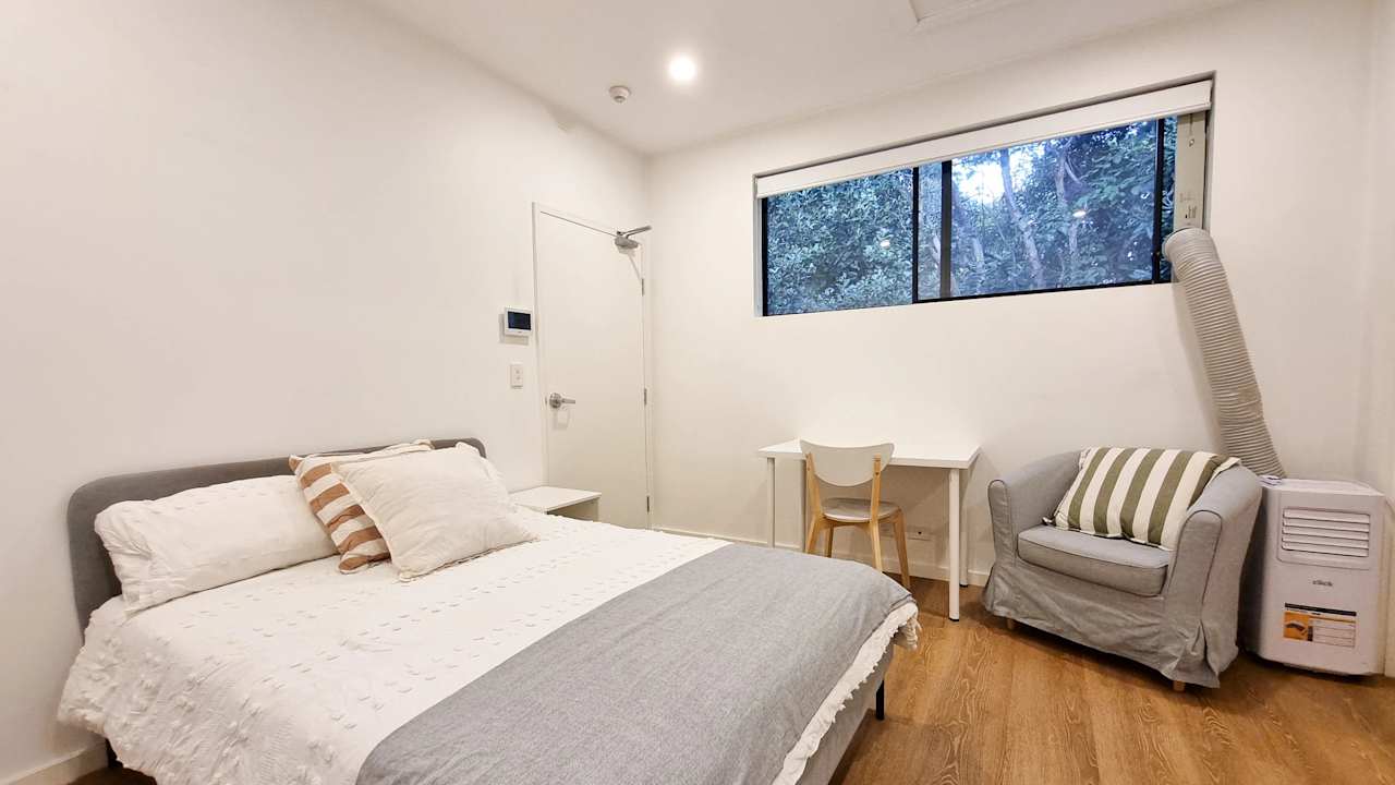 Furnished room studio flat for rent