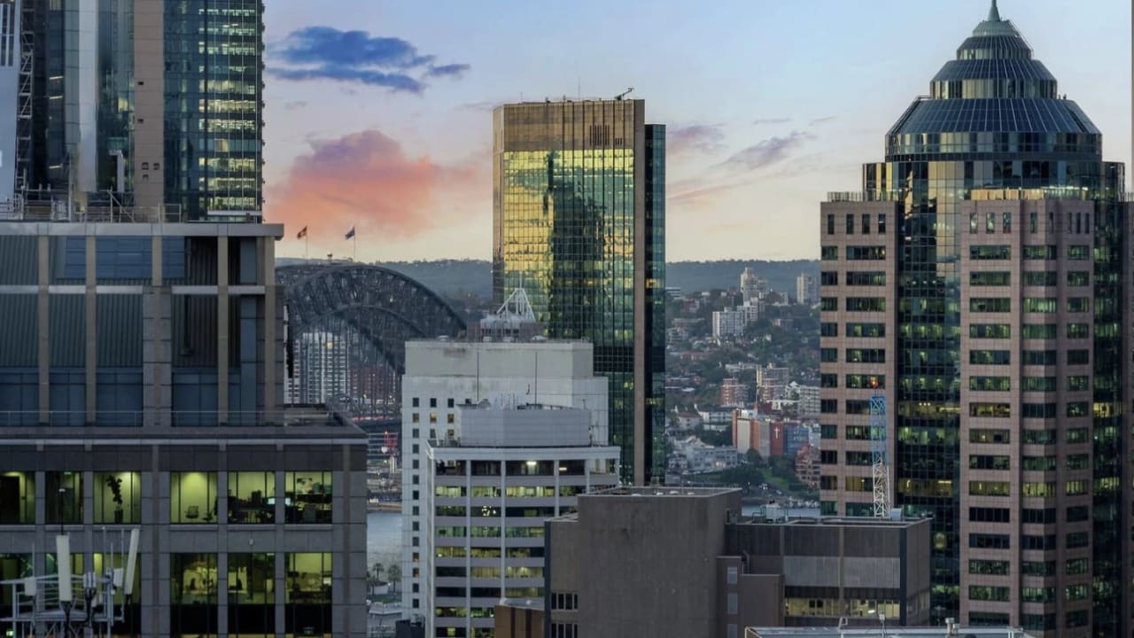 Furnished room with ensuite in a flatshare