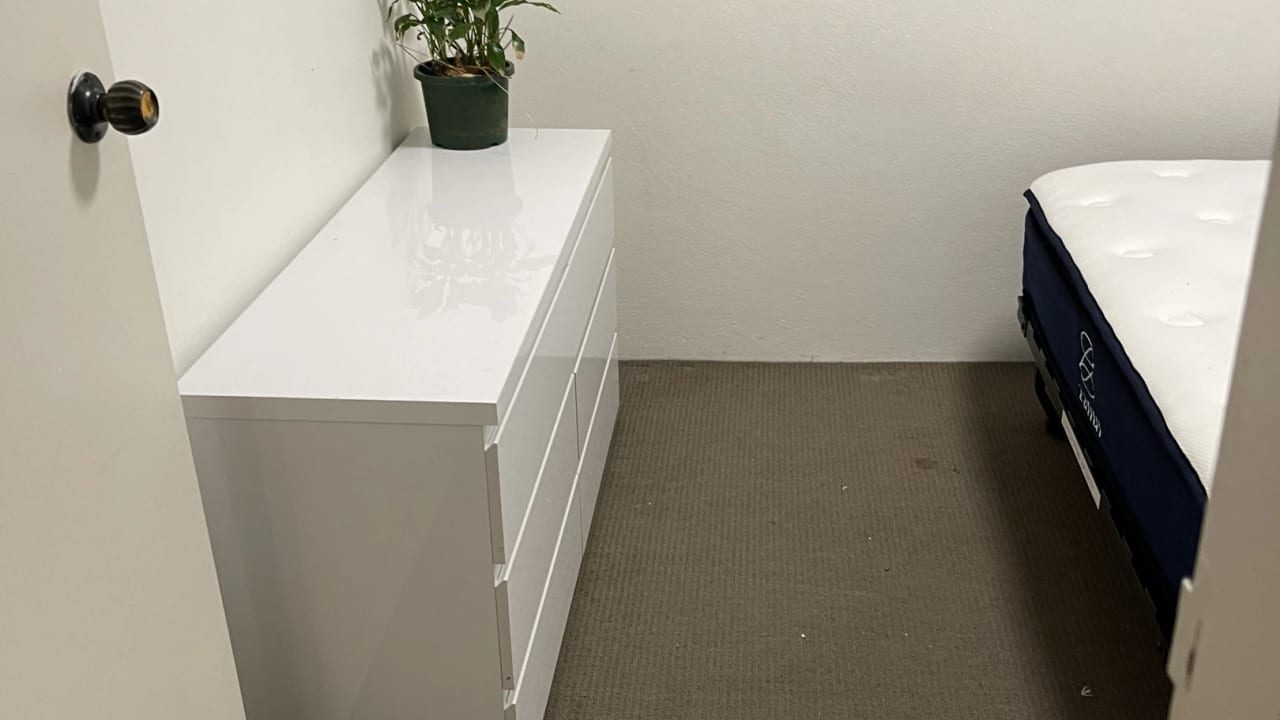 Furnished room with own bathroom