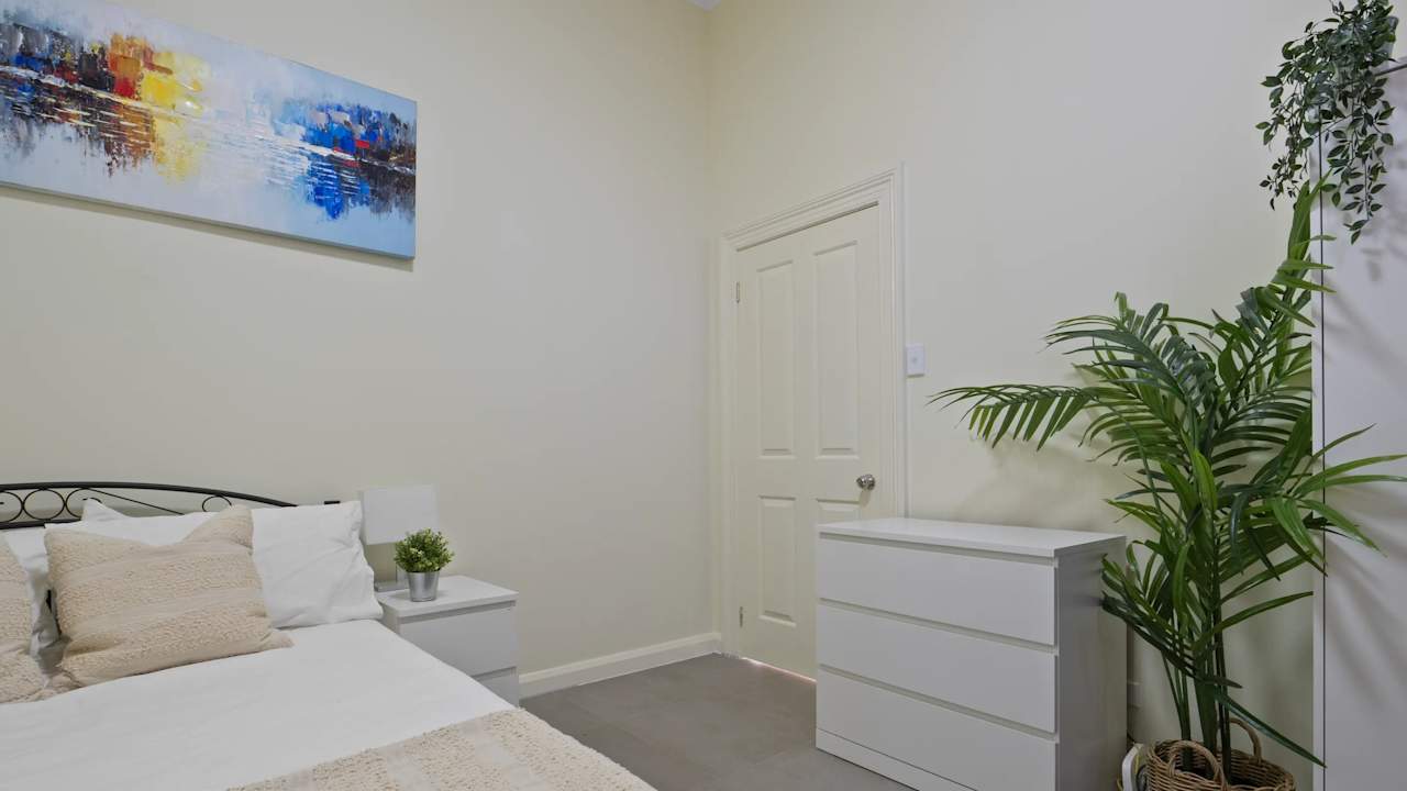 Furnished room in a share house