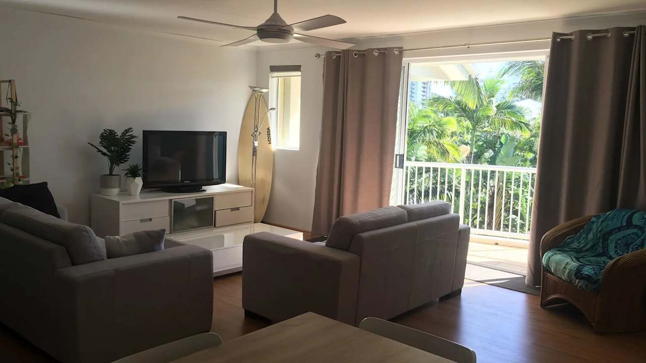Furnished room with ensuite in a flatshare