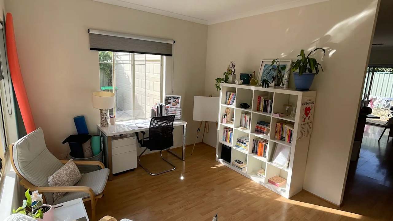 Unfurnished room in a share house
