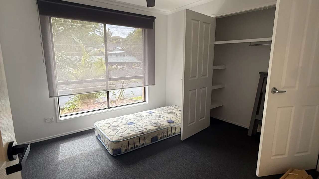 Unfurnished room in a share house