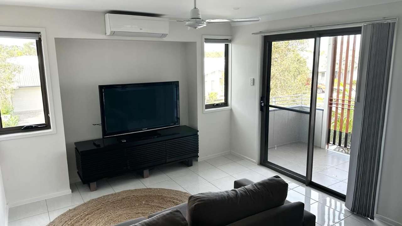 Room with ensuite in a share house