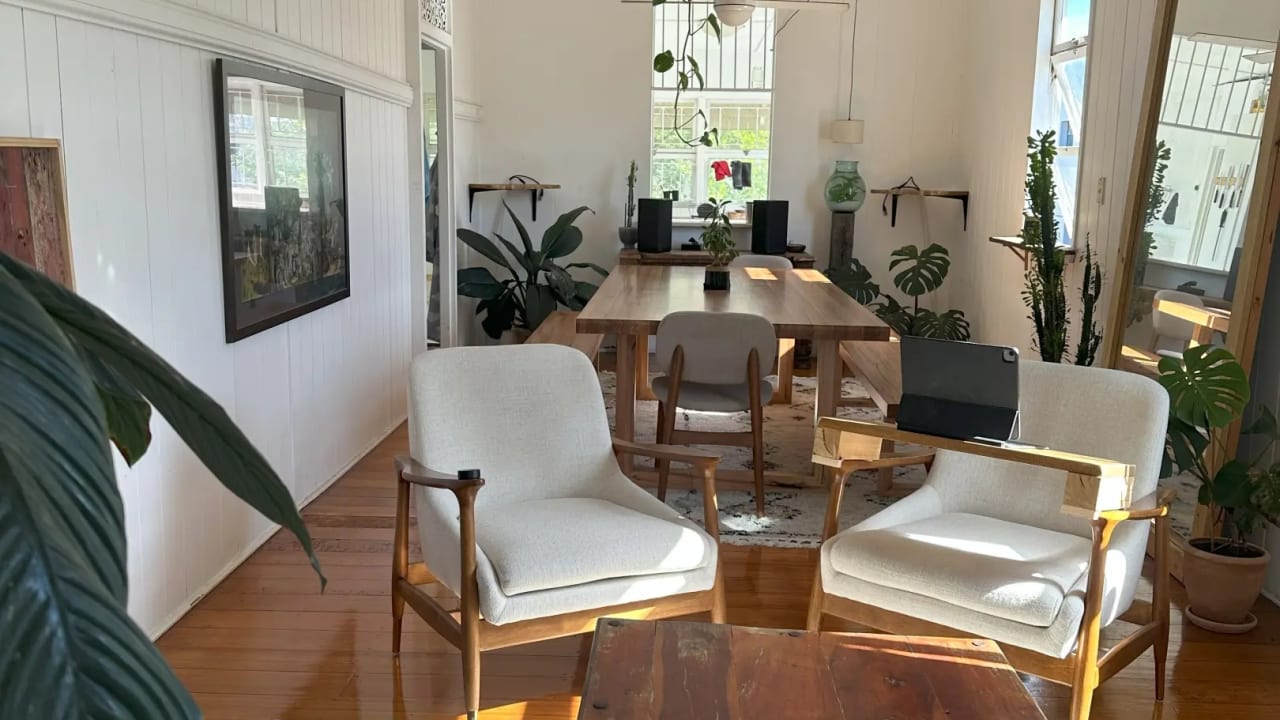 Whole property with 2 rooms for rent