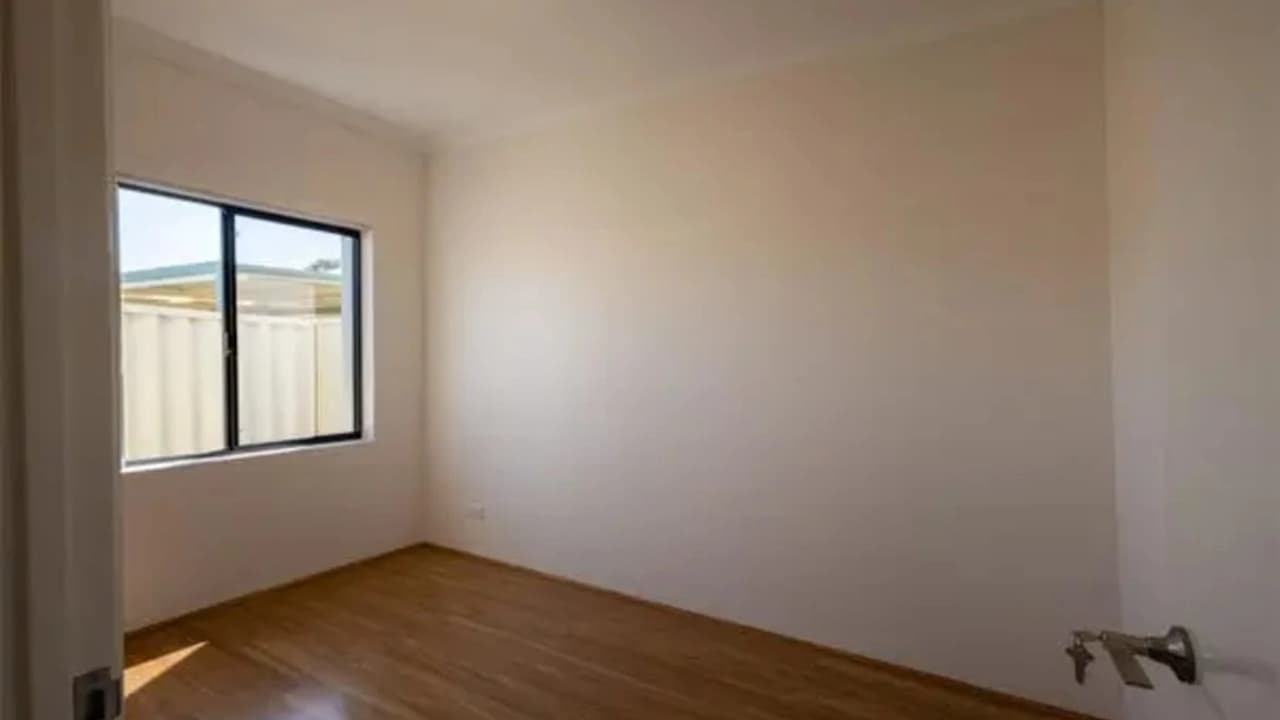 Room in a share house