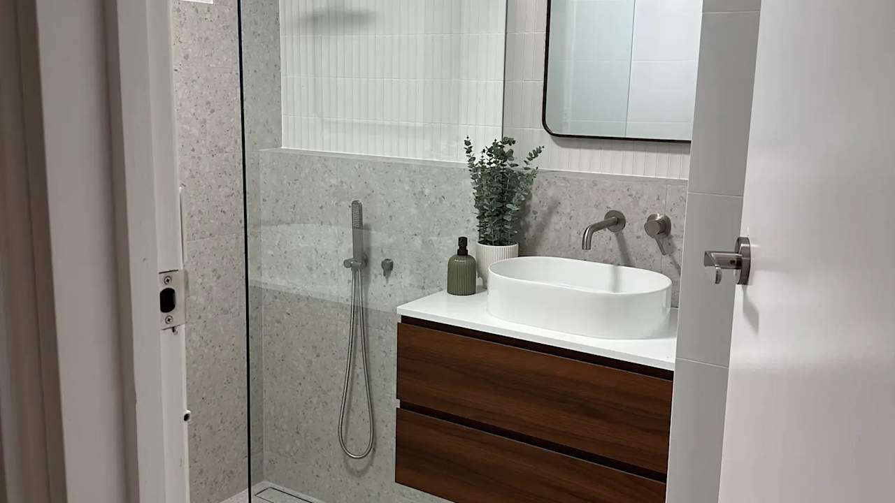 Room in a share house