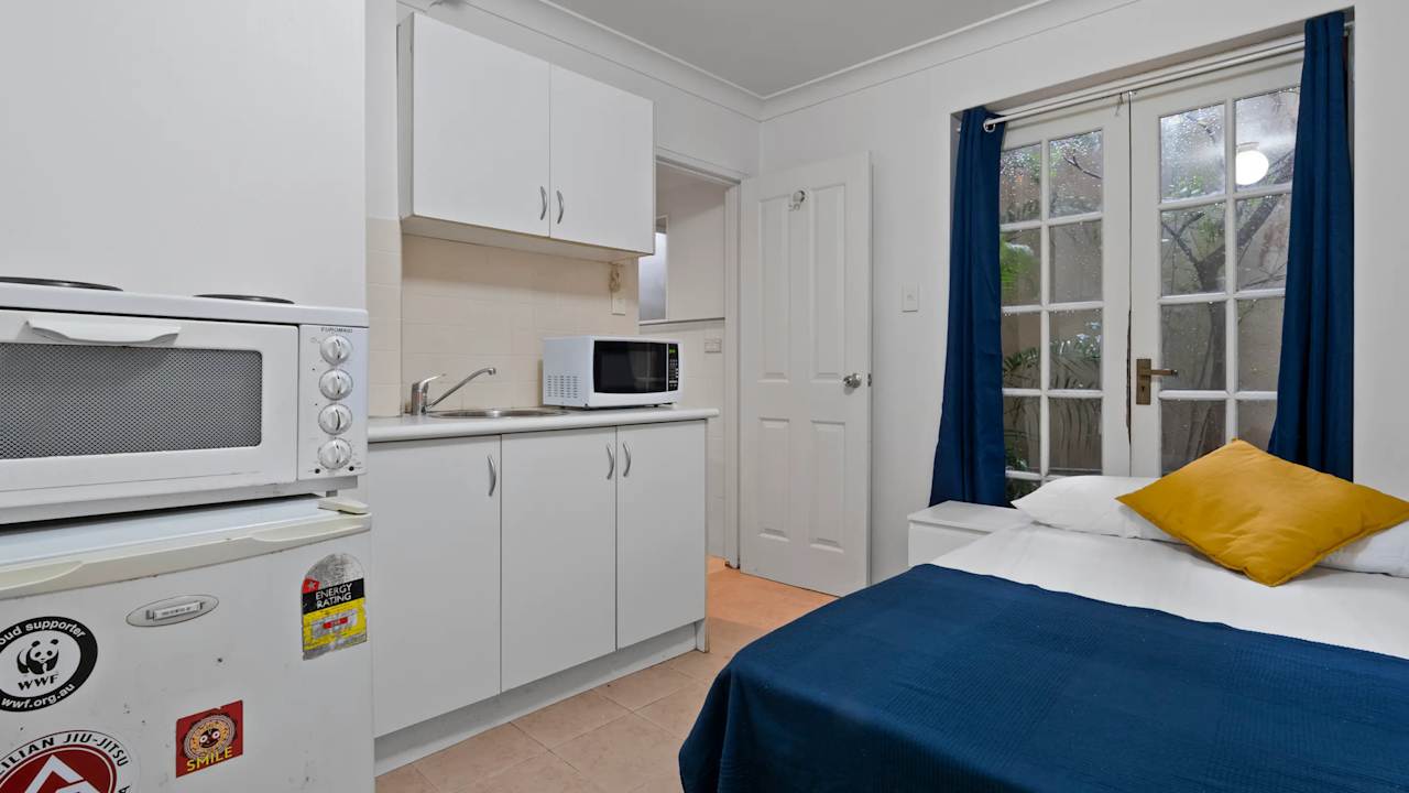Furnished room studio flat for rent
