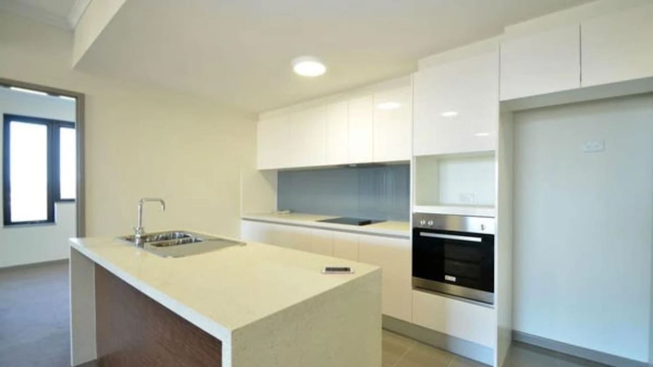 Unfurnished room with own bathroom