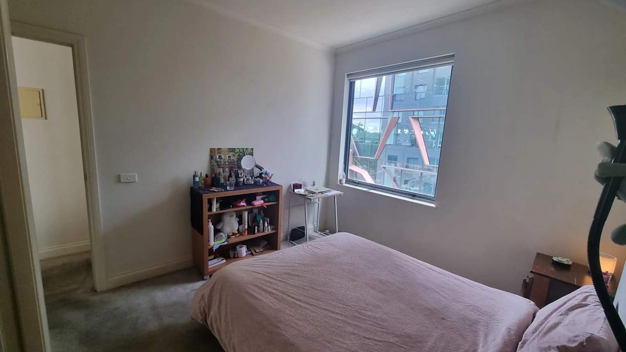 Furnished room in a flatshare