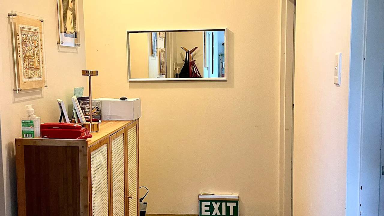 Furnished room in a flatshare