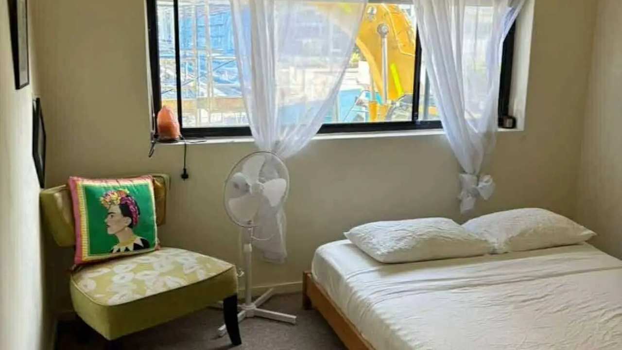 Furnished room in a flatshare