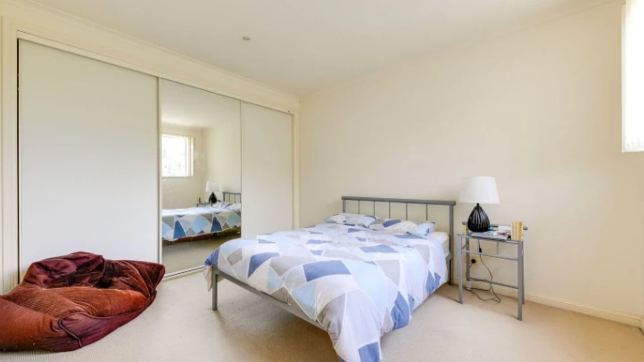 Unfurnished room in a share house