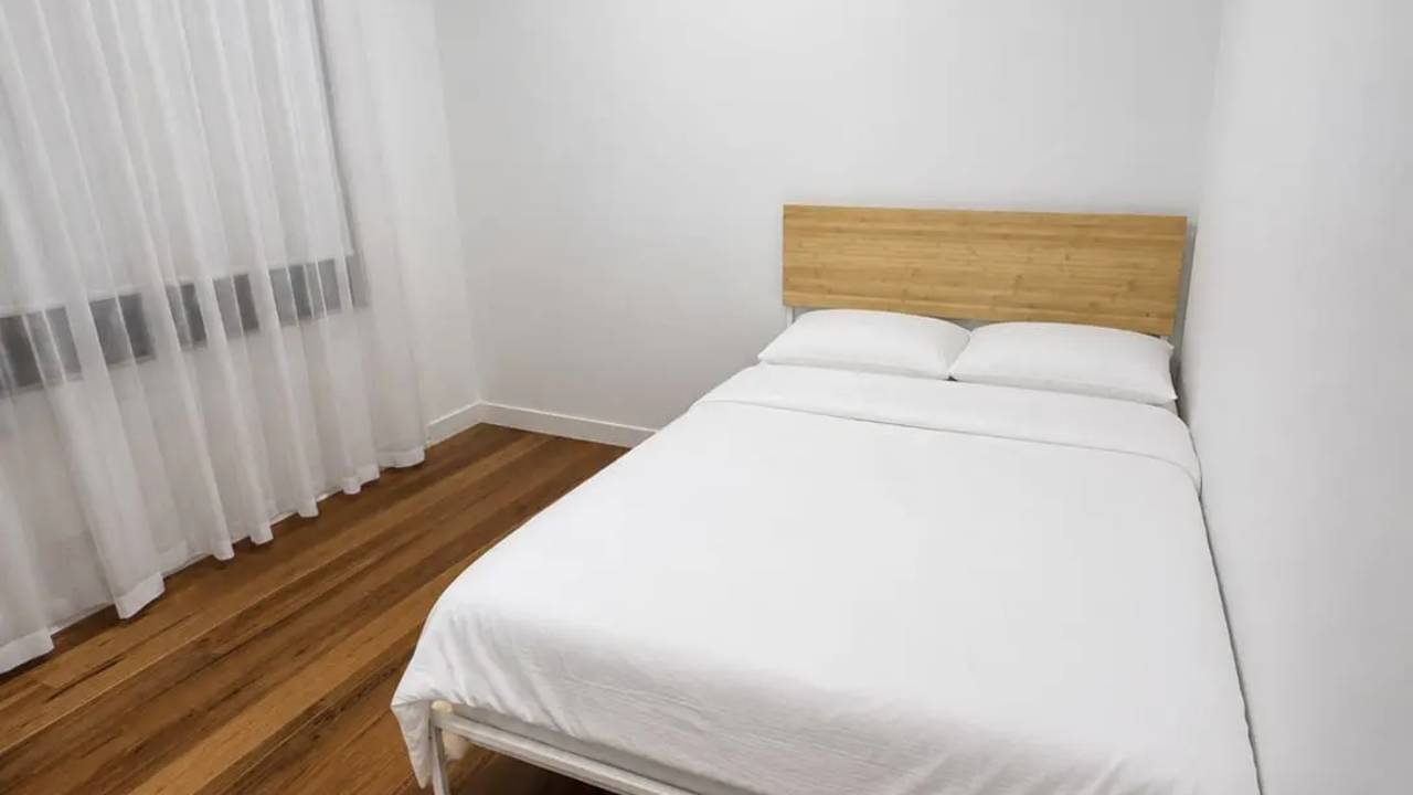Room in a share house