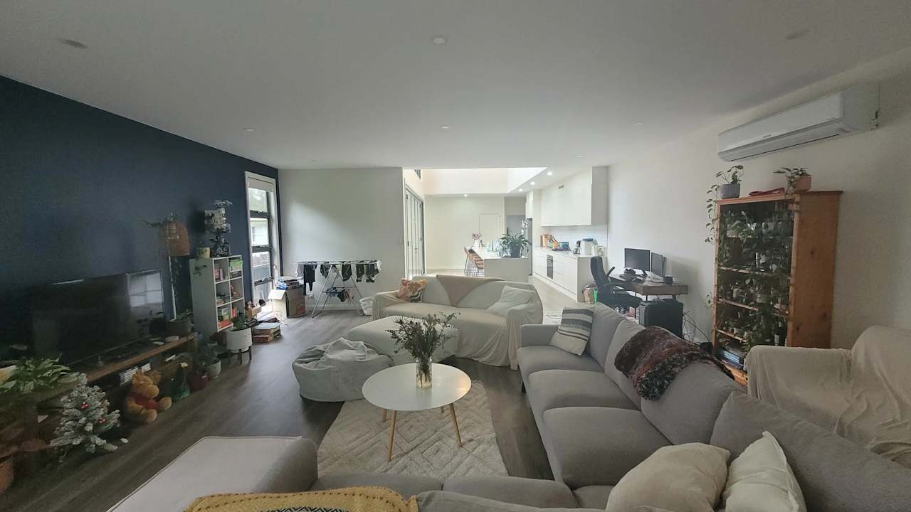 Unfurnished room in a share house