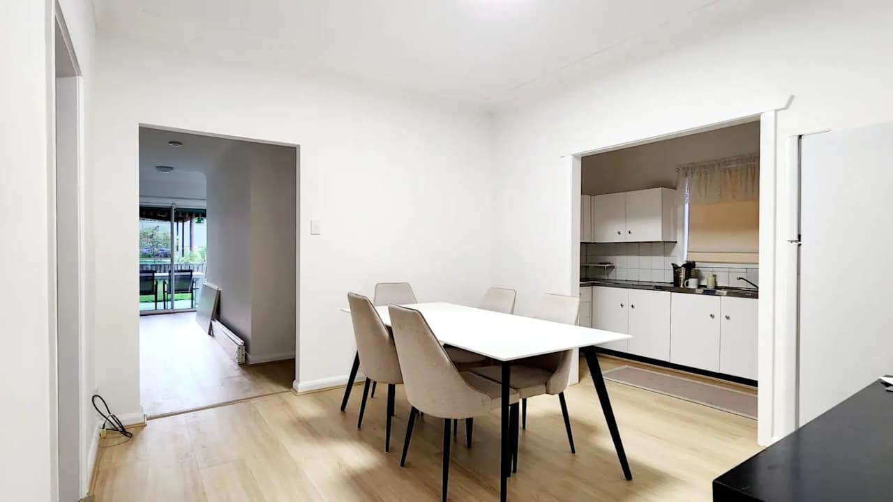 Furnished room in a share house