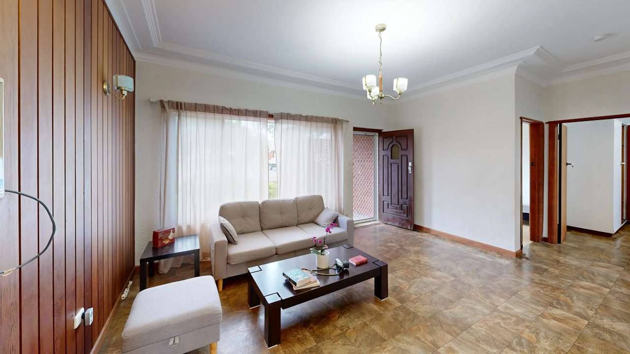 Furnished room in a share house