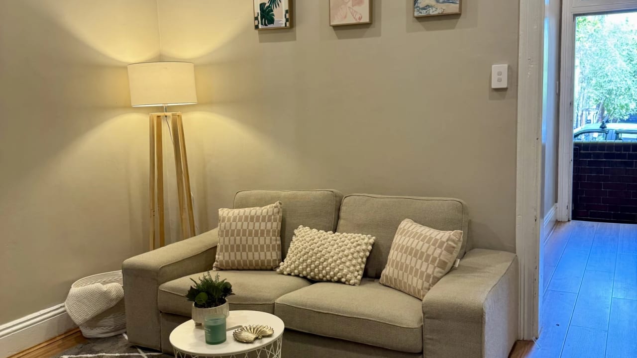 Furnished room in a share house