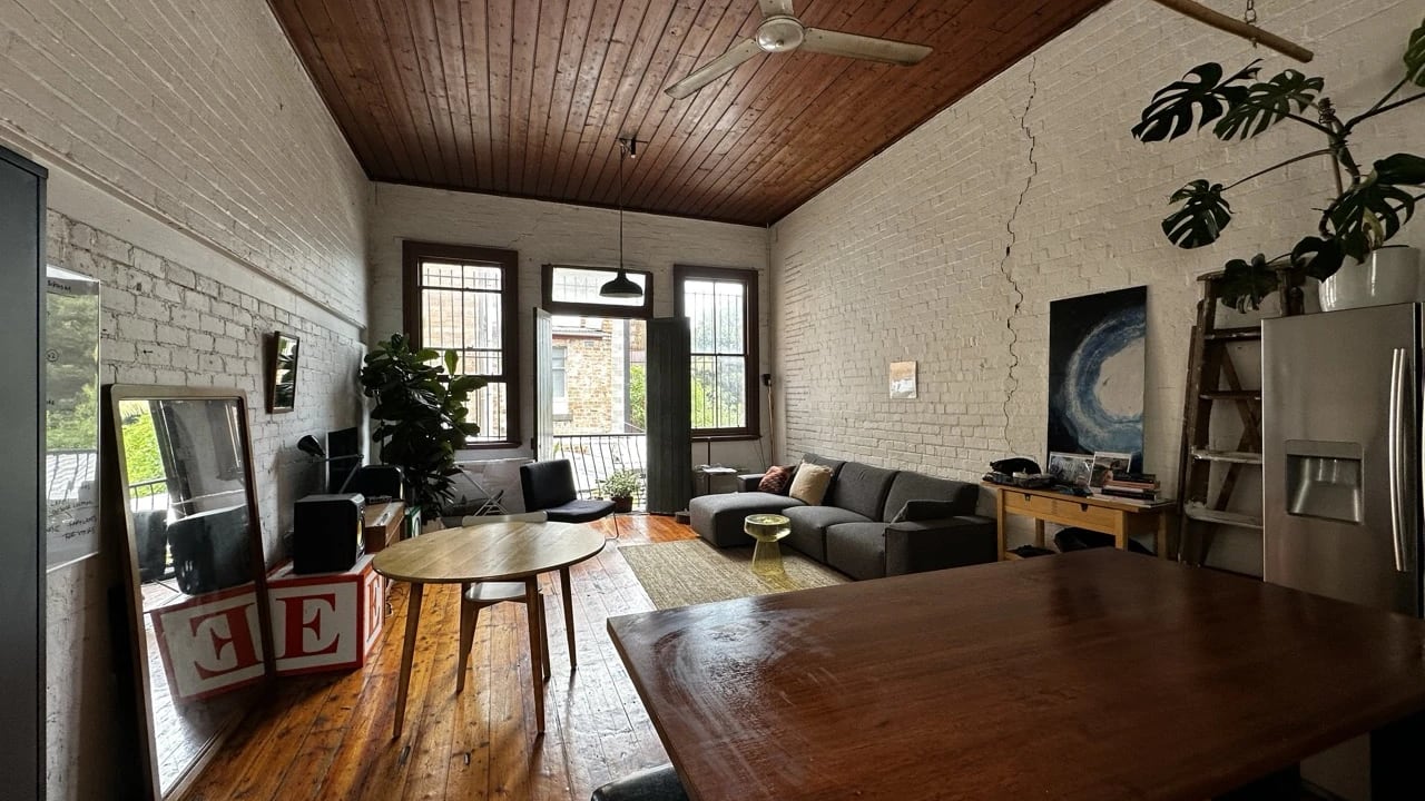Whole property with 2 rooms for rent