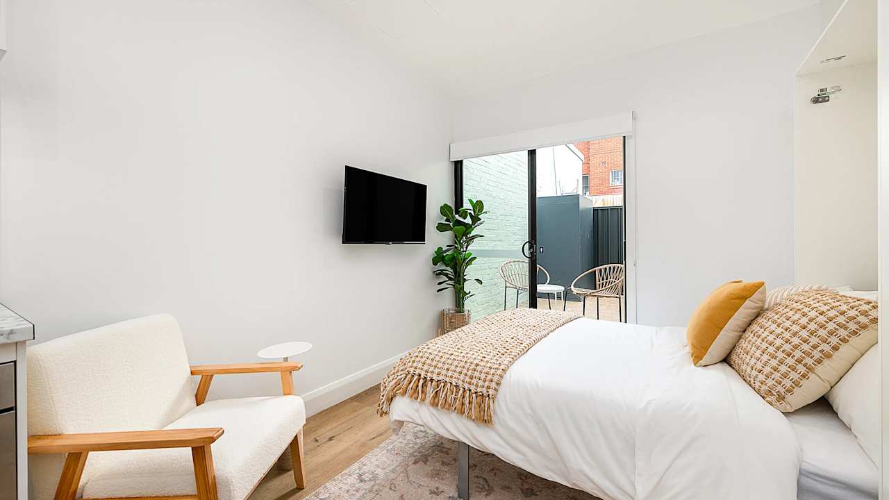 Room studio flat for rent