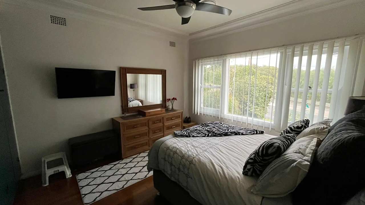 Furnished room in a share house