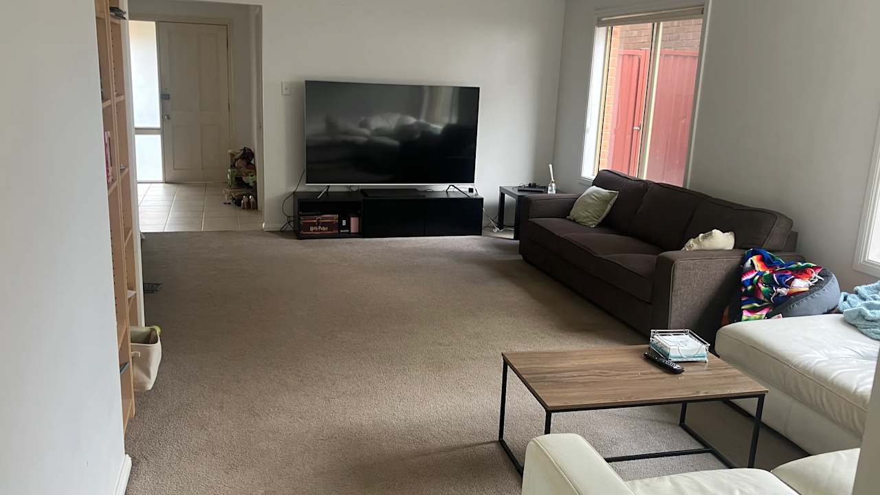 Unfurnished room in a share house