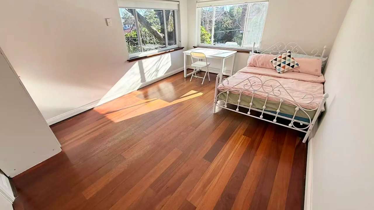 Whole property with 3 rooms for rent