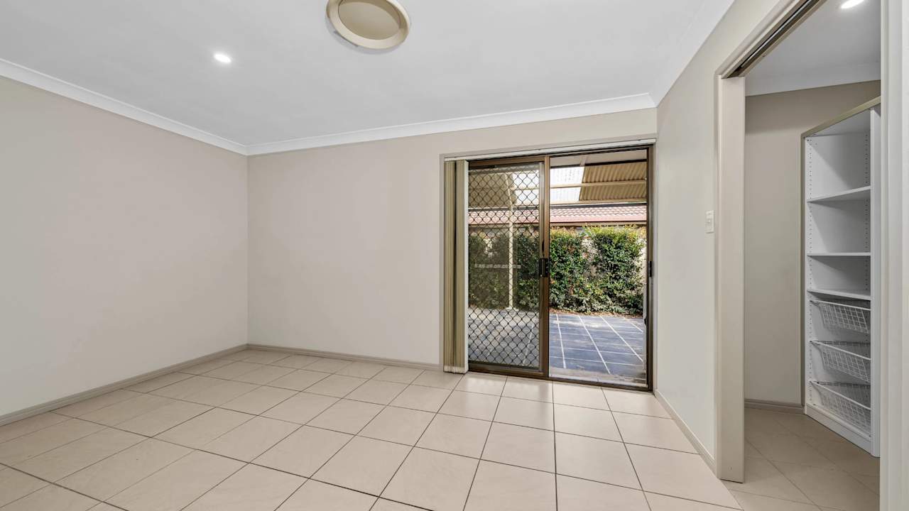 Unfurnished room in a share house