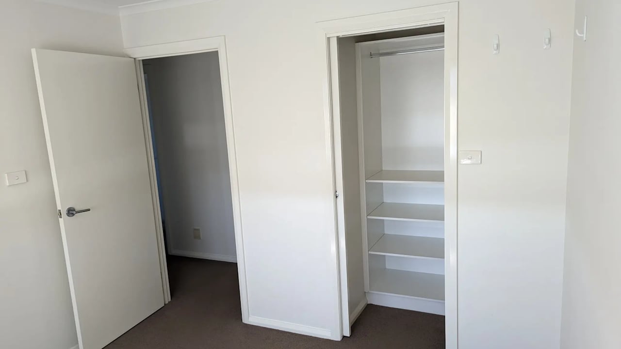 Unfurnished room in a share house