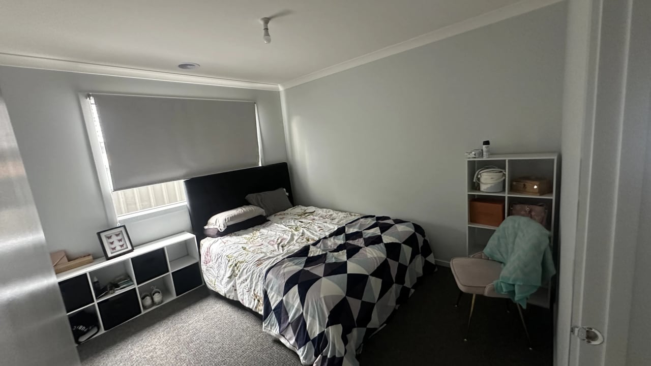 Unfurnished room in a share house