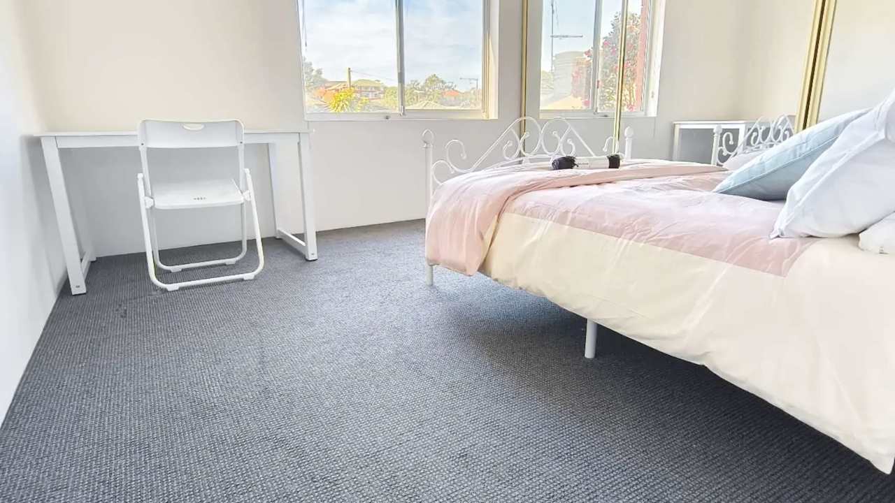 Whole property with 2 rooms for rent