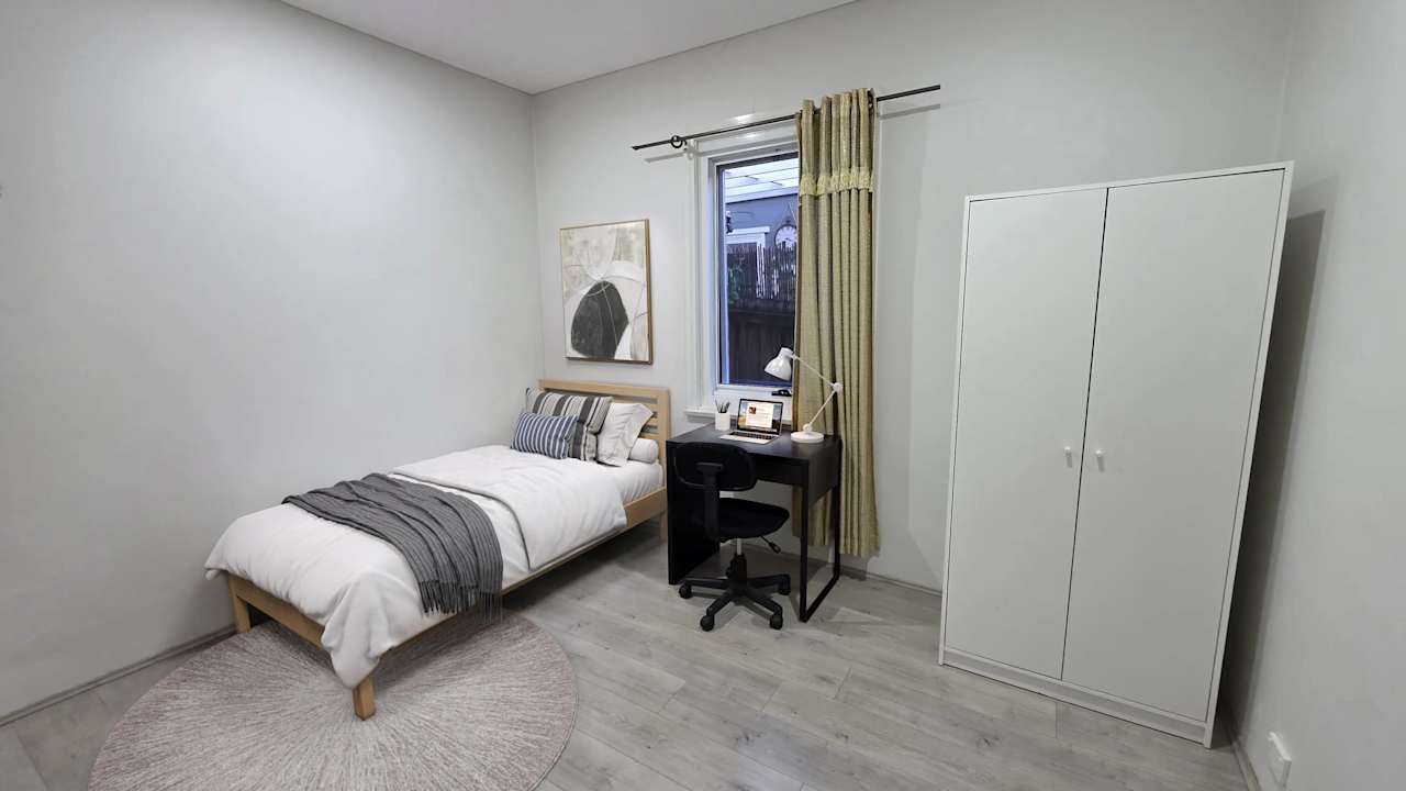 Furnished room in a share house