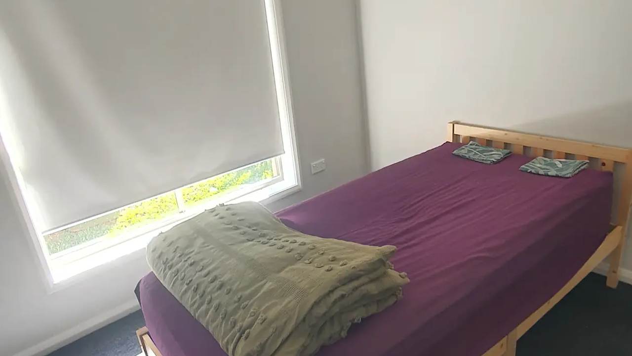 Room in a share house