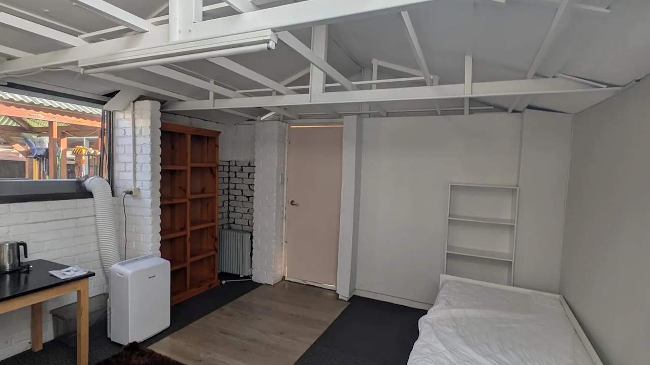 Furnished room with own bathroom