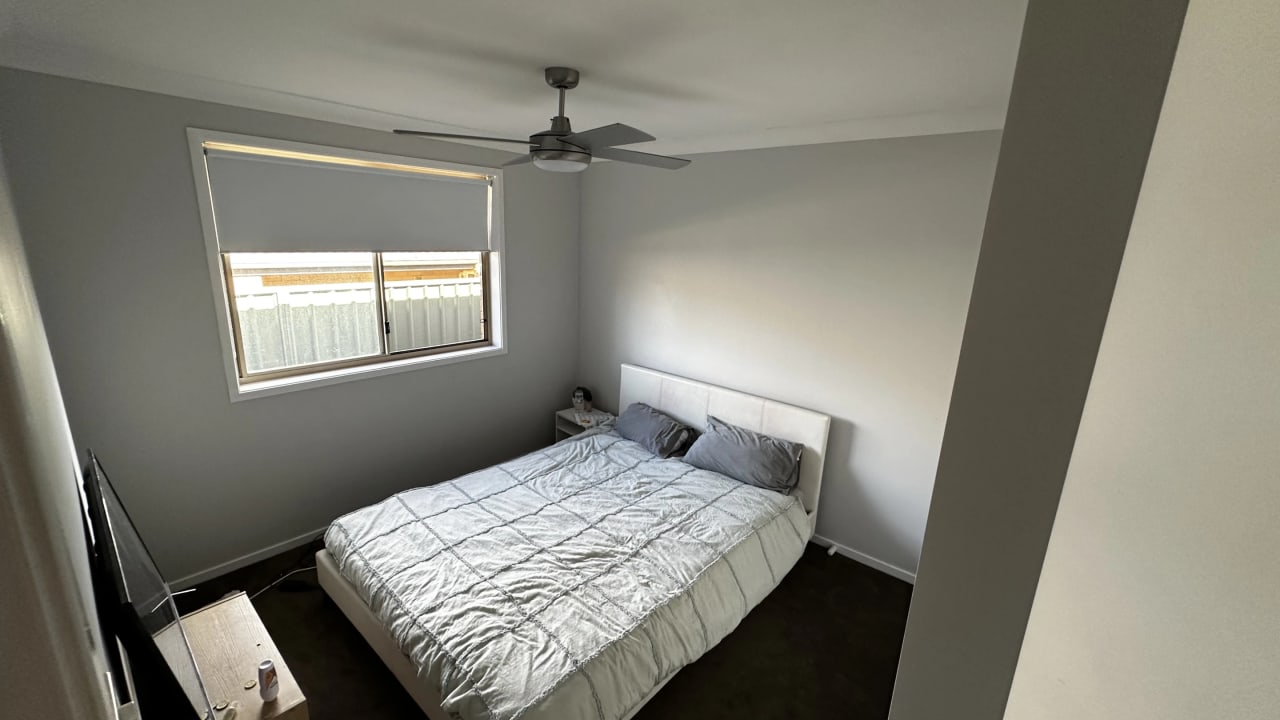 Unfurnished room with own bathroom