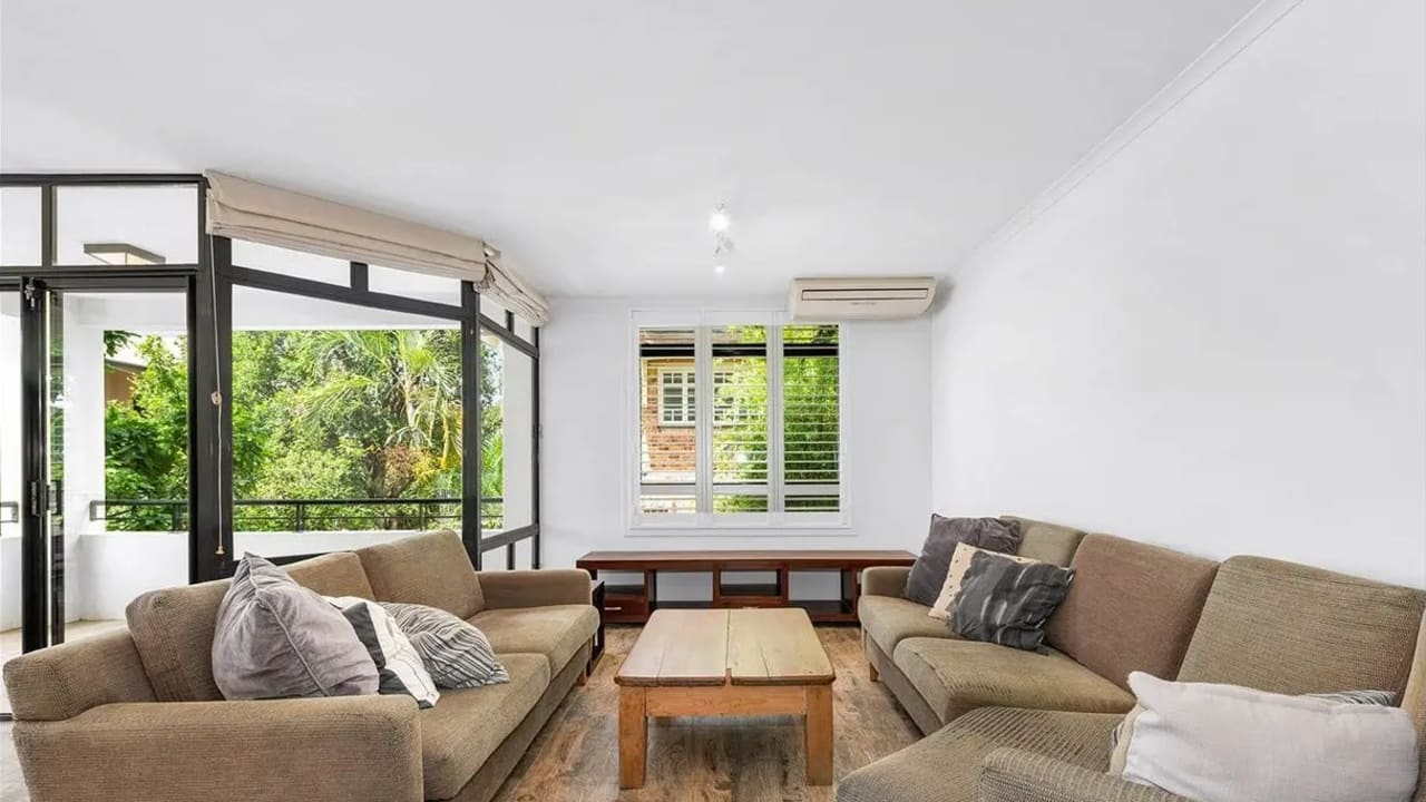 Furnished room with own bathroom