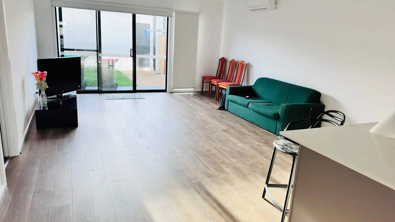 Furnished room with ensuite in a share house